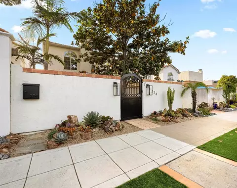 Exterior - 274 J Ave, Coronado, CA 92118 photo 4 of 12