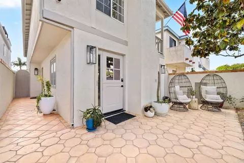 Exterior - 274 J Ave, Coronado, CA 92118 photo 6 of 12