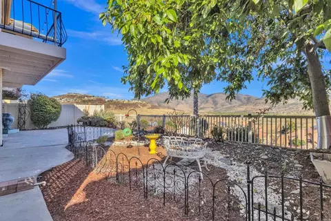 10137 Greenleaf, Spring Valley, CA 91977 photo 57