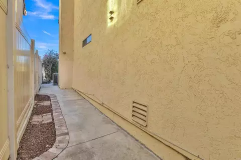 10137 Greenleaf, Spring Valley, CA 91977 photo 59