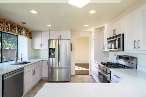 10137 Greenleaf, Spring Valley, CA 91977 photo 12