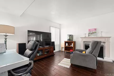 Living - 756 Roca Rd, Chula Vista, CA 91910 photo 2 of 3