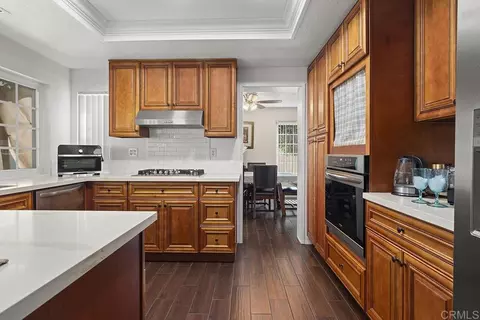 Kitchen - 756 Roca Rd, Chula Vista, CA 91910 photo 4 of 7