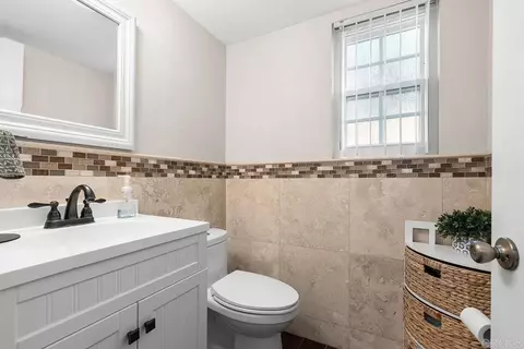 Bath - 756 Roca Rd, Chula Vista, CA 91910 photo 1 of 4