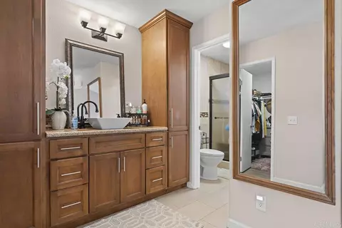 Bath - 756 Roca Rd, Chula Vista, CA 91910 photo 2 of 4