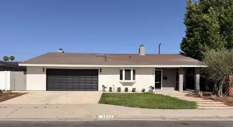 3232 Idaho Pl, Costa Mesa, CA 92626