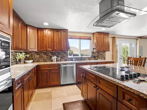 23621 California Ave, Hemet, CA 92545