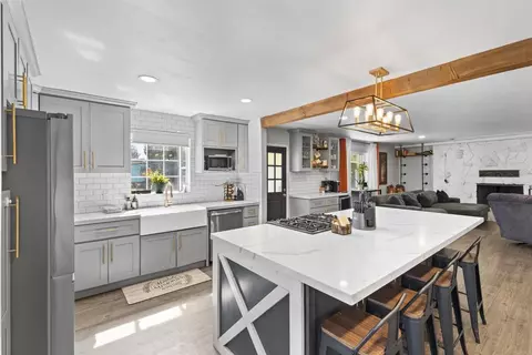 1315 Hillcrest Dr, Alpine, CA 91901