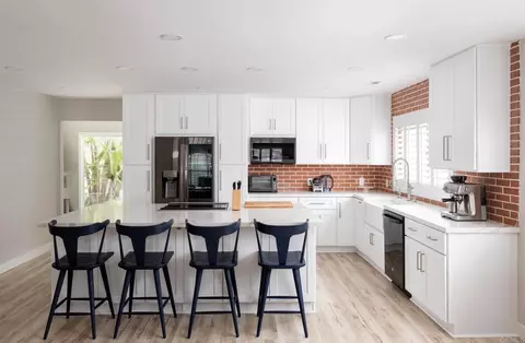 5747 Bounty St, San Diego, CA 92120