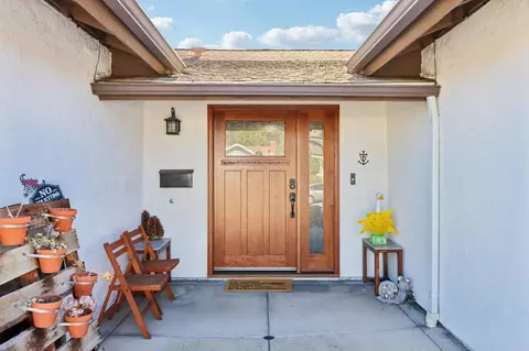 Entry Way - 14304 Kendra Ct, Poway, CA 92064 photo 1 of 2