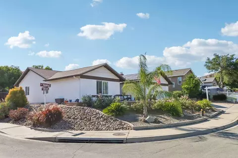 Exterior - 14304 Kendra Ct, Poway, CA 92064 photo 2 of 11