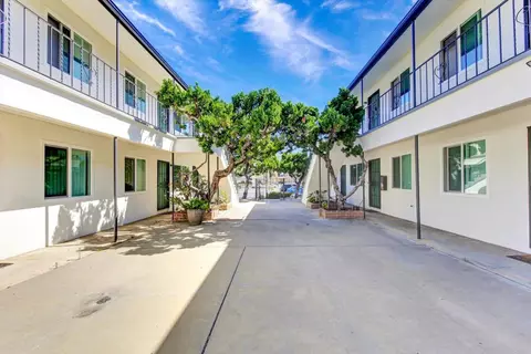 Exterior - 7025 Boulevard Dr, La Mesa, CA 91941 photo 9 of 17