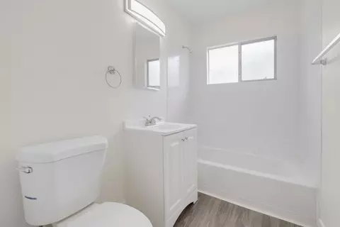 Bath - 7025 Boulevard Dr, La Mesa, CA 91941 photo 1 of 3