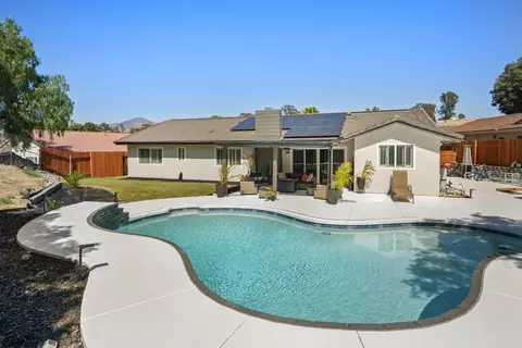5621 Loping Ln, Bonita, CA 91902
