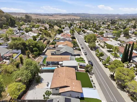View/Area - 13641 Carriage Rd, Poway, CA 92064 photo 2 of 6