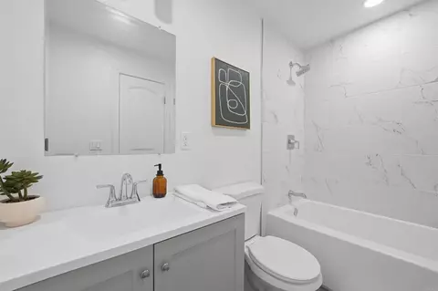 Bath - 13641 Carriage Rd, Poway, CA 92064 photo 1 of 2