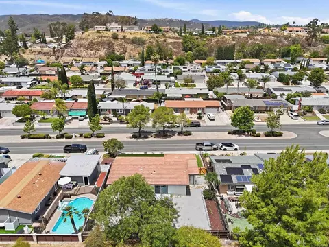View/Area - 13641 Carriage Rd, Poway, CA 92064 photo 3 of 6