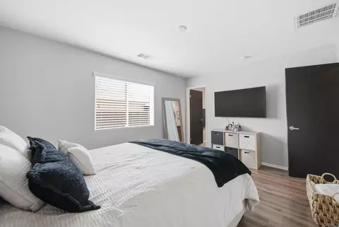 Bedroom - 516 Meadow Ct, Imperial, CA 92251 photo 2 of 6