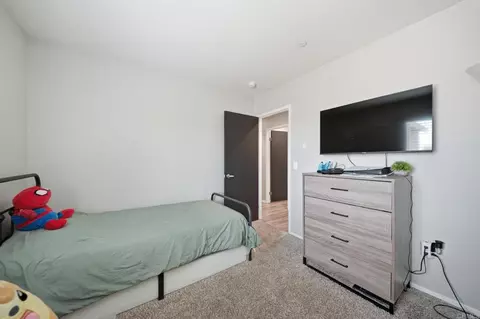 Bedroom - 516 Meadow Ct, Imperial, CA 92251 photo 4 of 6