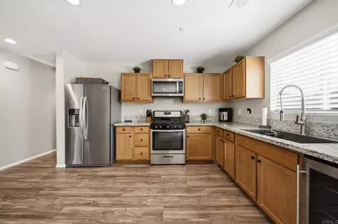 Kitchen - 516 Meadow Ct, Imperial, CA 92251 photo 1 of 2