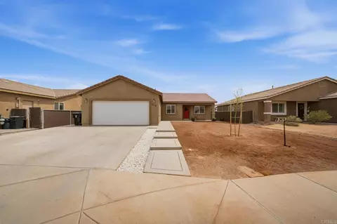 516 Meadow Ct, Imperial, CA 92251
