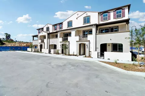 Exterior - 571 Pacifica Dr # 164, Oceanside, CA 92057 photo 6 of 8