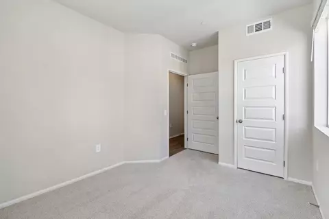 Bedroom - 571 Pacifica Dr # 164, Oceanside, CA 92057 photo 7 of 15