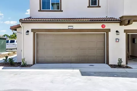 Exterior - 571 Pacifica Dr # 164, Oceanside, CA 92057 photo 3 of 8