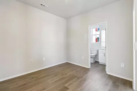 Bedroom - 571 Pacifica Dr # 164, Oceanside, CA 92057 photo 1 of 15