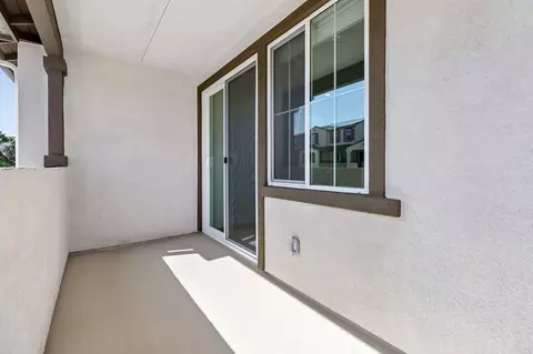 Exterior - 571 Pacifica Dr # 164, Oceanside, CA 92057 photo 5 of 8