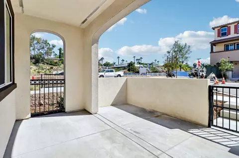 Exterior - 571 Pacifica Dr # 164, Oceanside, CA 92057 photo 8 of 8
