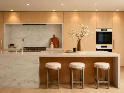Kitchen - 2082 Via Casa Alta, La Jolla, CA 92037 photo 2 of 2