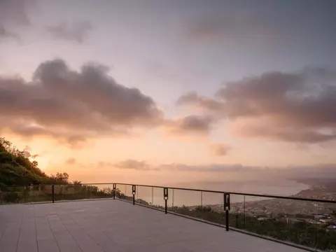 View/Area - 2082 Via Casa Alta, La Jolla, CA 92037 photo 3 of 6