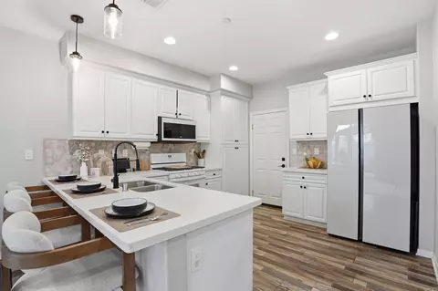 8629 Sage Shadow Dr, Lakeside, CA 92040