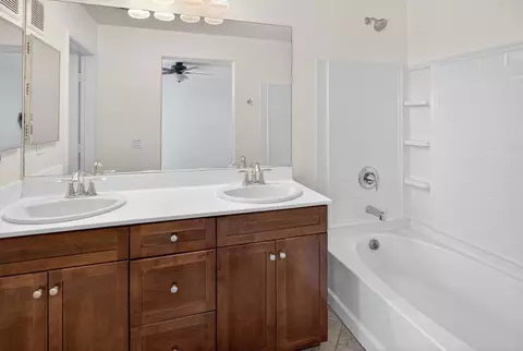 Bath - 1908 Montilla St, Santee, CA 92071 photo 2 of 6