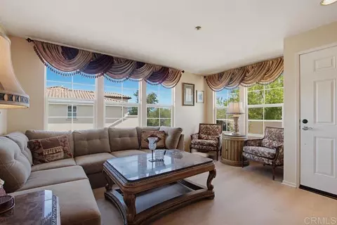 14692 Via Fiesta #10, San Diego, CA 92127