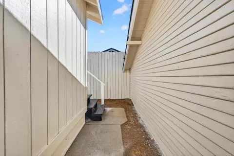 Exterior - 1530 E Appleton St, Long Beach, CA 90802 photo 11 of 13