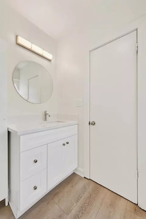 Bath - 1530 E Appleton St, Long Beach, CA 90802 photo 5 of 6