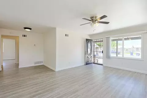 Living - 763 Waterloo, El Cajon, CA 92019 photo 2 of 5