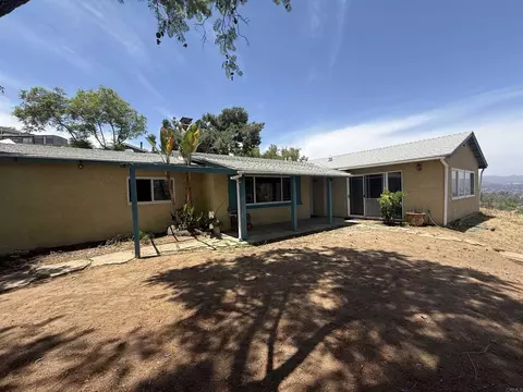 8560 Winter Gardens Blvd, Lakeside, CA 92040