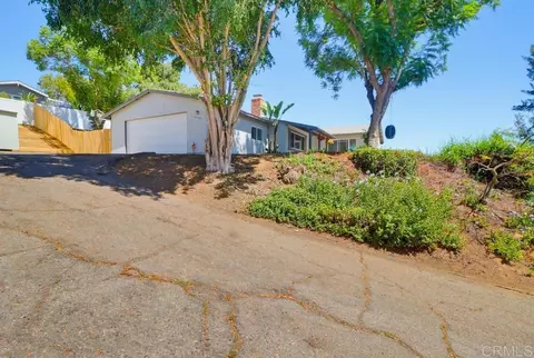 Exterior - 8560 Winter Gardens Blvd, Lakeside, CA 92040 photo 1 of 20