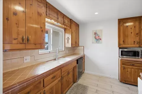 Kitchen - 86 Emerson St, Chula Vista, CA 91911 photo 3 of 3