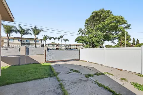 Exterior - 855 Franklin Ave, El Cajon, CA 92020 photo 11 of 13