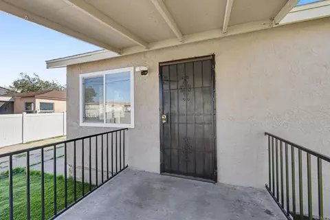 Exterior - 855 Franklin Ave, El Cajon, CA 92020 photo 13 of 13