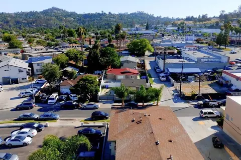 View/Area - 855 Franklin Ave, El Cajon, CA 92020 photo 2 of 4