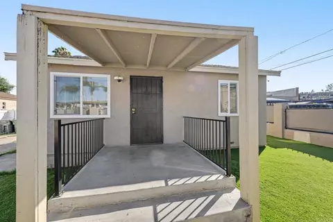 Exterior - 855 Franklin Ave, El Cajon, CA 92020 photo 10 of 13