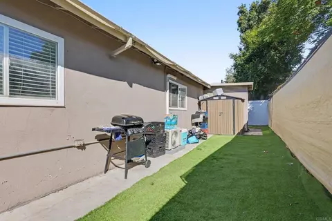 Exterior - 855 Franklin Ave, El Cajon, CA 92020 photo 3 of 13