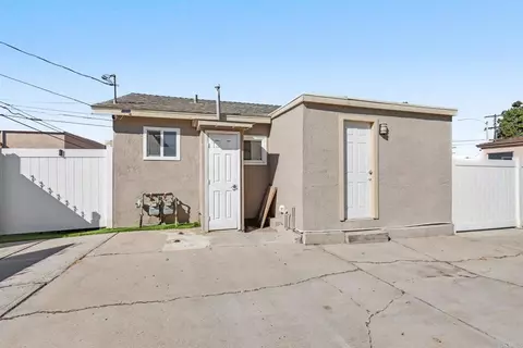 Exterior - 855 Franklin Ave, El Cajon, CA 92020 photo 8 of 13