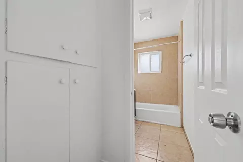 Entry Way - 855 Franklin Ave, El Cajon, CA 92020 photo 2 of 2