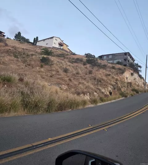 Grand Avenue, Spring Valley, CA 91977
